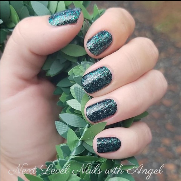 Color Street Other - *Rare, Retired* Color Street: All Spruced Up | Dark Green Silver Glitter